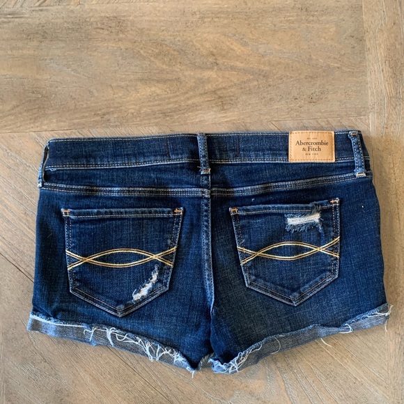 A&F Shorts - Picture 2 of 3